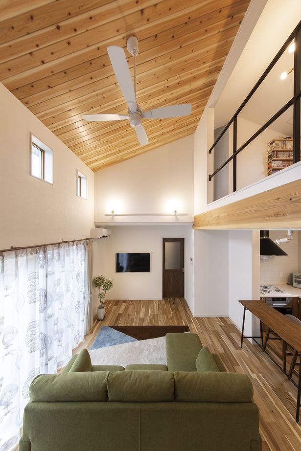 あいホーム。石塚工務店 【1480万円/間取り図有】リズムのついた勾配屋根が特徴的な外観　要望をしっかりと叶えられた理想の住まいの建築実例画像8