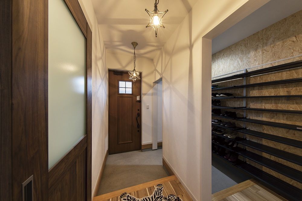 あいホーム。石塚工務店 【1480万円/間取り図有】リズムのついた勾配屋根が特徴的な外観　要望をしっかりと叶えられた理想の住まいの建築実例画像10