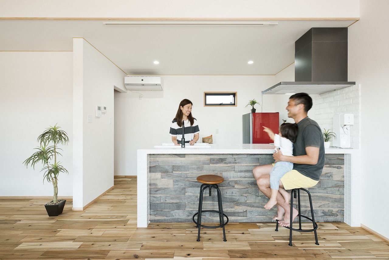 あいホーム。石塚工務店 【平屋/1700万円/間取り図有】様々な無垢材と漆喰でセンスよく仕上げた、自然素材が心地よい住まいの建築実例画像4