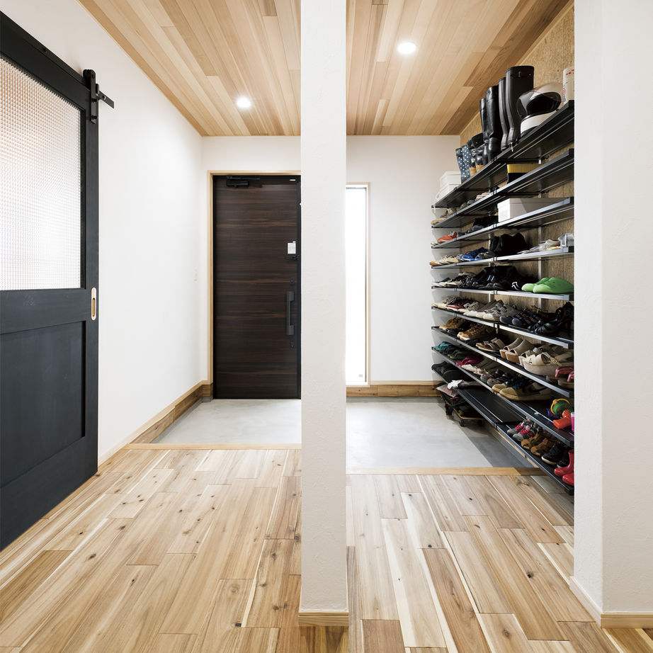 あいホーム。石塚工務店 【平屋/1700万円/間取り図有】様々な無垢材と漆喰でセンスよく仕上げた、自然素材が心地よい住まいの建築実例画像7