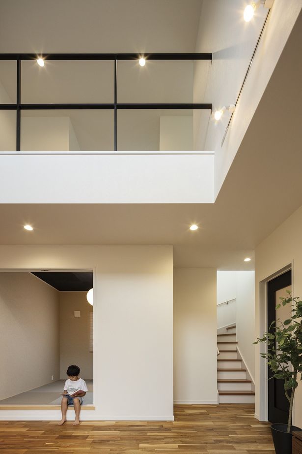 あいホーム。石塚工務店 【1680万円/間取り図有】カッコイイと暮らしやすいが融合した住まい。細やかな提案に光るセンスの建築実例画像3