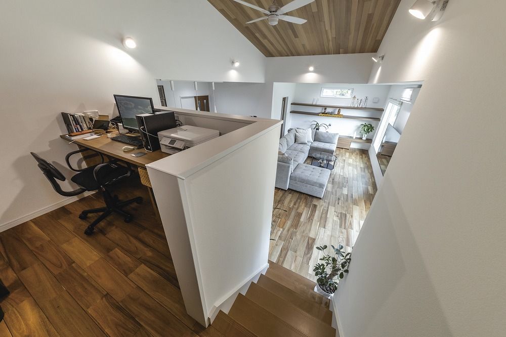 あいホーム。石塚工務店 【平屋/2000万円/間取り図有】青に映える白壁の平屋。リゾートを彷彿させるデザインの落ち着いた大人の空間の建築実例画像8