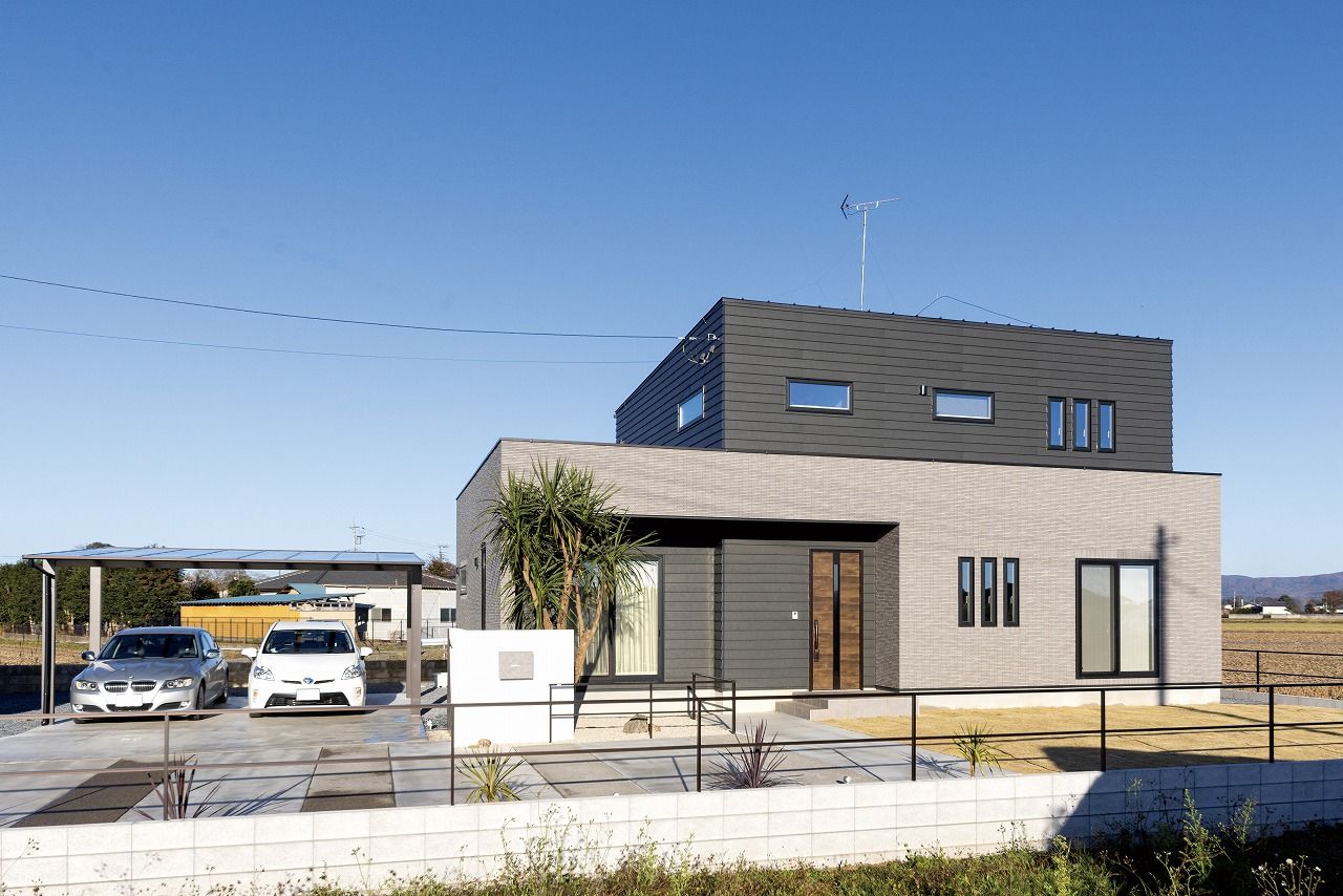 あいホーム。石塚工務店 【2900万円／多世帯／間取り図有】三世帯の大家族が笑顔で暮らすデザイン住宅の建築実例画像1