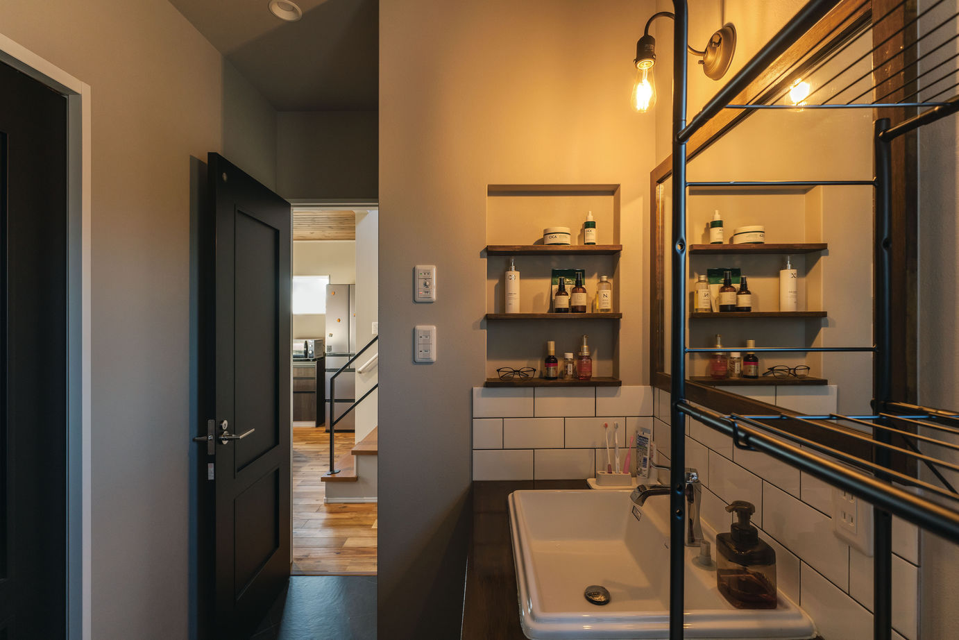 あいホーム。石塚工務店 【1500～1999万円台/間取り図有】好みのテイストにドンピシャ「やりたい」を全部叶えた家の建築実例画像7