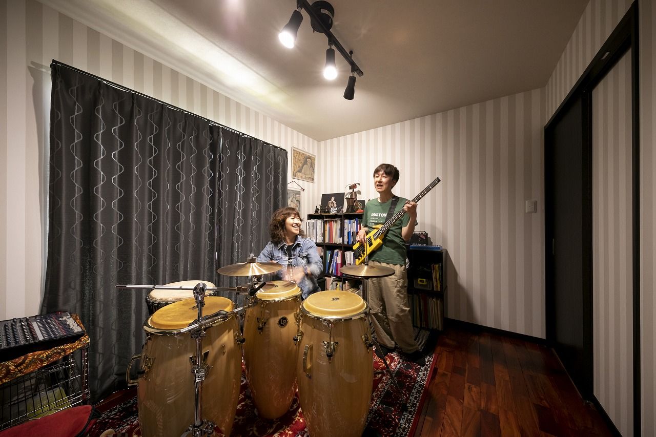 あいホーム。石塚工務店 【1500～1999万円台】大好きな音楽を夫婦で楽しむ！平屋のように暮らせる快適な住まいの建築実例画像8
