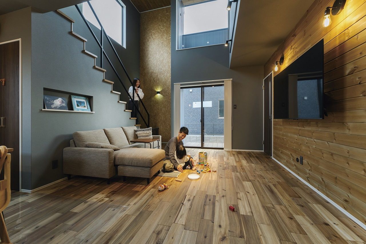 あいホーム。石塚工務店 【1500～1999万円台】全方位がカッコイイ、こだわり空間。素材感が引き立つデザインもカギの建築実例画像2