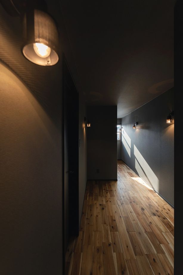 あいホーム。石塚工務店 【1950万円／間取り図有】シックなモノトーンでまとめたホテルライクな住まいでオシャレに暮らすの建築実例画像4