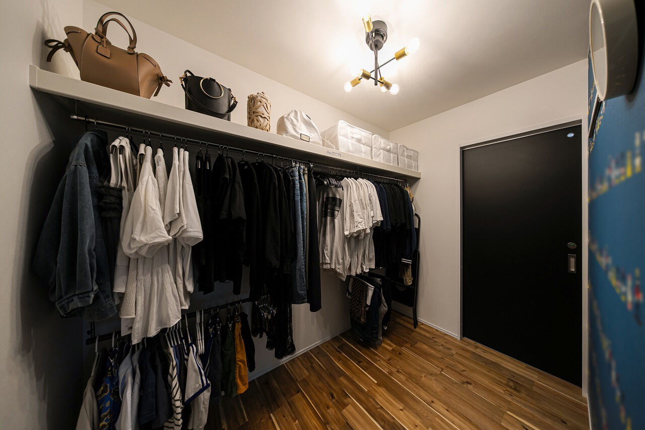 あいホーム。石塚工務店 【平屋/2000万円/間取り図有】8の字型の回遊動線が暮らしやすさと、オシャレでカッコイイを兼ね備えた平屋の建築実例画像8