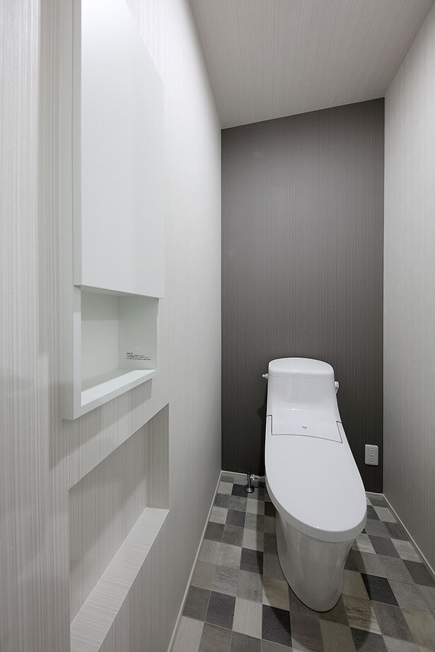 橋本建設 【札幌市／吹抜け／収納充実／カーポート】2面性を兼ね備えたこだわりのデザイン住宅の建築実例画像8