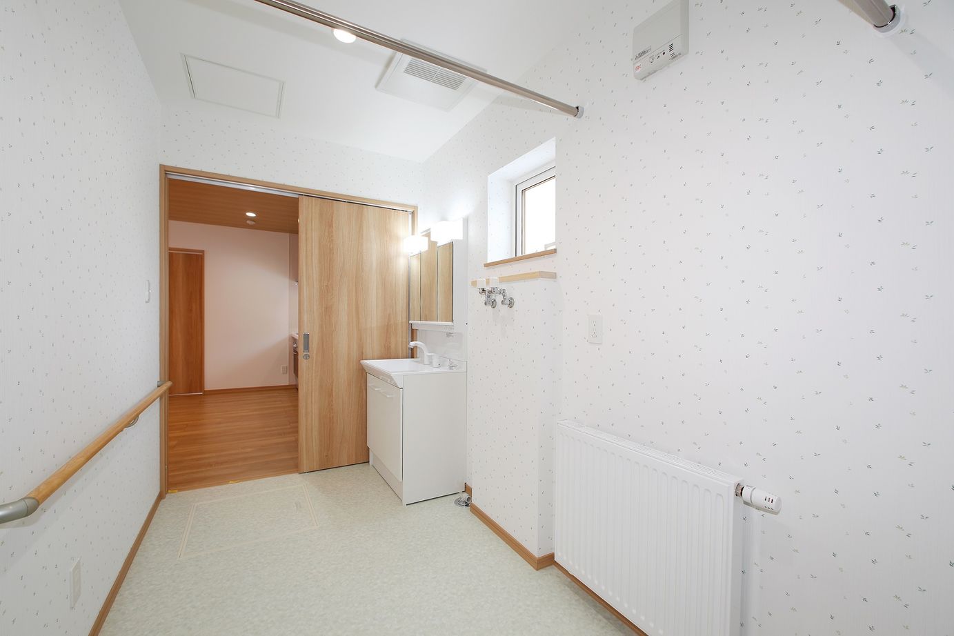 橋本建設 【札幌市/4LDK/バリアフリー/平屋】末永く安心して暮らせるバリアフリーを叶えた平屋住宅の建築実例画像8