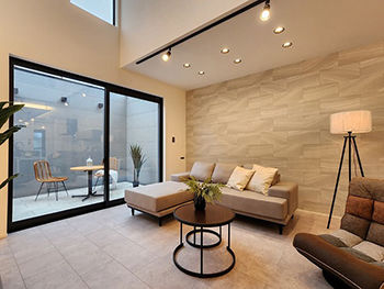 グランディルホーム 【1790万円×広い駐車場×プライベートガーデン】和とスカンディナビアのデザインが融合の建築実例画像3