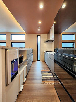 グランディルホーム 【1920万円×約18坪の狭小地×インナーガレージ】友人が多く集う家は、隠せる収納でいつもすっきりの建築実例画像5