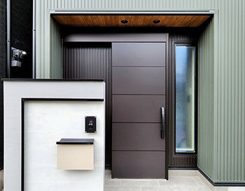 グランディルホーム 【1920万円×約18坪の狭小地×インナーガレージ】友人が多く集う家は、隠せる収納でいつもすっきりの建築実例画像10