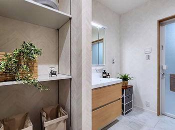 グランディルホーム 【2350万円×4連FIX窓の吹き抜け】光は取り入れ、外部の視線は通さない！高い防犯性と独立性を保持の建築実例画像10