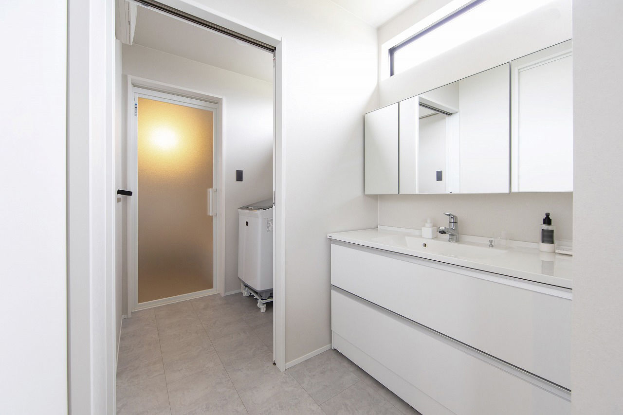 グランディルホーム 【1850万円×モノトーンで魅せる家】黒と白が織りなすスタイリッシュな暮らし方の建築実例画像10