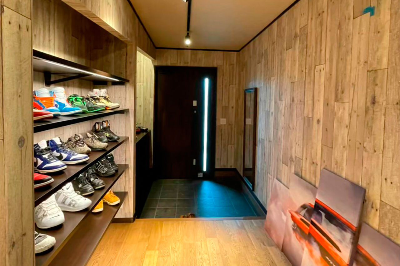 第一伊藤建設 【浜松市｜インナーガレージ｜間取り有】ガレージには愛車がずらり。ラグジュアリー×モダンな店舗併用住宅の建築実例画像4