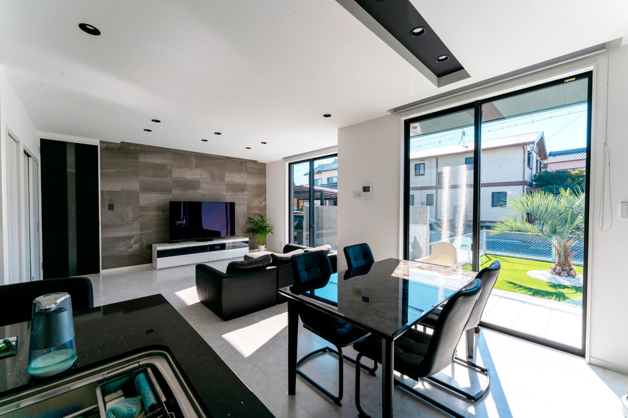 第一伊藤建設 【浜松市｜シンプルモダン｜間取り有】冬は床暖房いらずで夏も爽やか。収納も充実した家事ラクな家の建築実例画像2