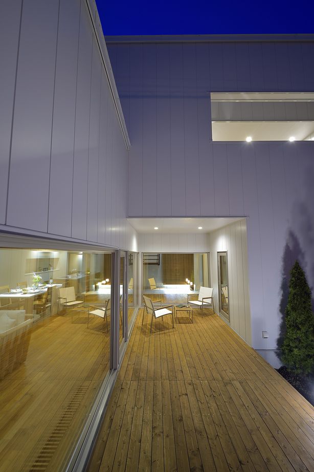 スカイハウス 【2500～2999万円/43坪/シンプルモダン】大きな窓と広々テラスで四季を楽しむ家の建築実例画像8