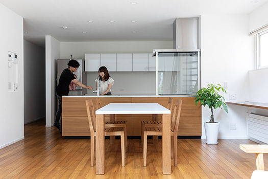 スカイハウス 【2500～2999万円/3人家族/間取り図】目の前の自然を楽しむ大窓と、吹抜けの大空間が魅力の住まいの建築実例画像3