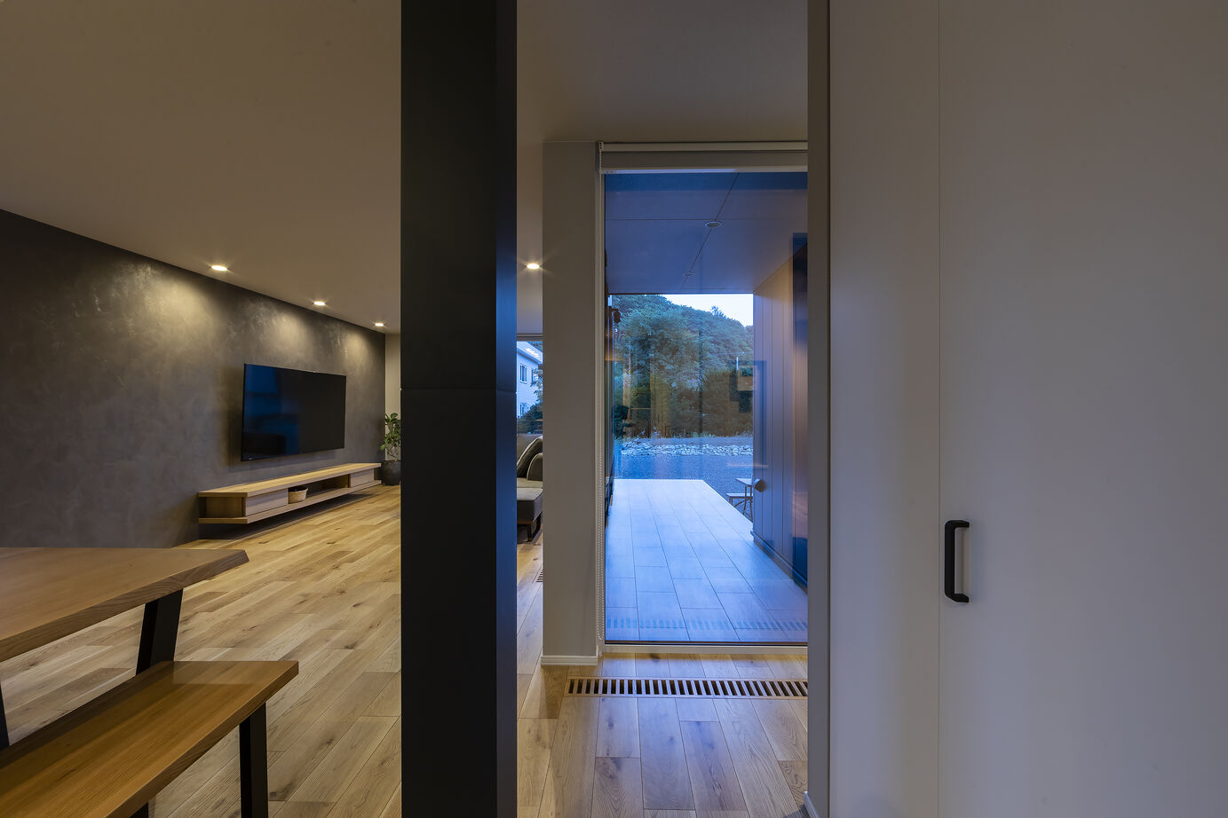 スカイハウス 【札幌市/3000万円台/カーポート/テラス】子どもは元気に、大人は寛いで。心豊かに自然体で暮らせる家の建築実例画像6