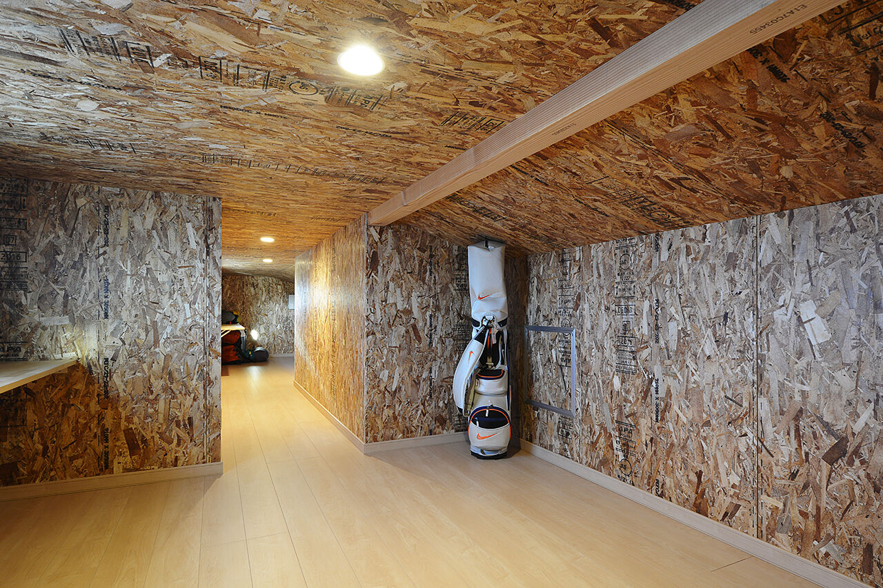 渋沢 【天然素材｜ウッドデッキ｜土間収納｜小屋裏収納】アウトドアを楽しみ尽くせる家の建築実例画像5