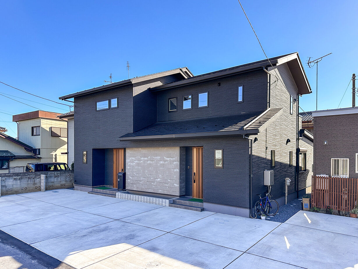 渋沢 【完全分離型二世帯住宅｜高断熱】設計力で実現した、家族同士のほどよい距離感の建築実例画像