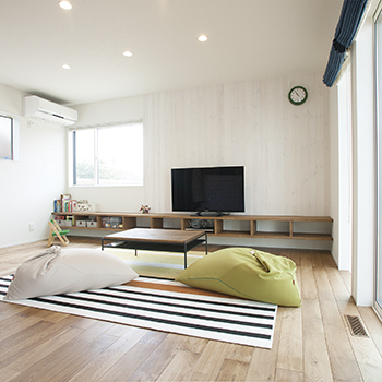 ハウスクラフト 【2000万円台/自然素材】家に帰れば木の香りが包み込み、心安らぐ。中庭を活かした間取りで開放感溢れる家の建築実例画像7