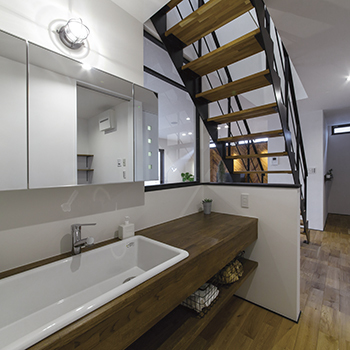 ハウスクラフト 【2000万円台/屋上庭園】洗練された間取りで優雅な時間を。カリフォルニアスタイルのガレージハウス実例の建築実例画像8