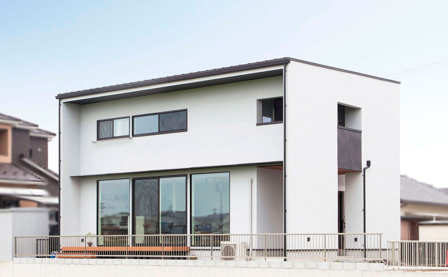 ハウスクラフト 【間取り図】見学会、モデルハウスを見る度おしゃれなデザインにびっくり。ワクワクする提案は住み心地も◎の建築実例画像11