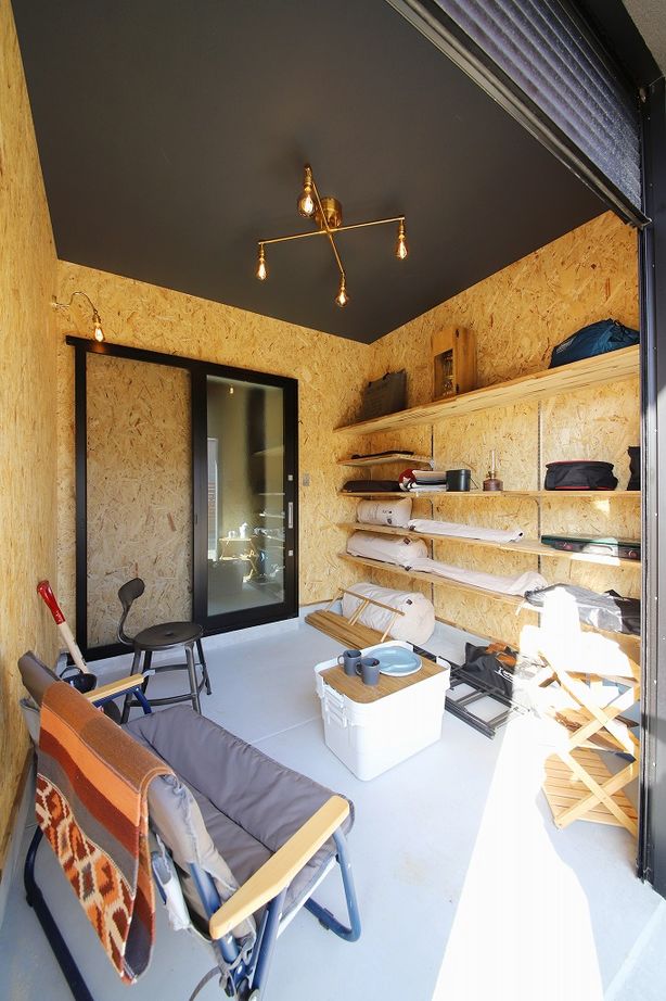 ハウスクラフト 【平屋×高天井×ガレージ×ランドリ－｜間取り有】友達とワイワイ寛げる仕掛け満載！憧れを詰め込んだ平屋の建築実例画像4