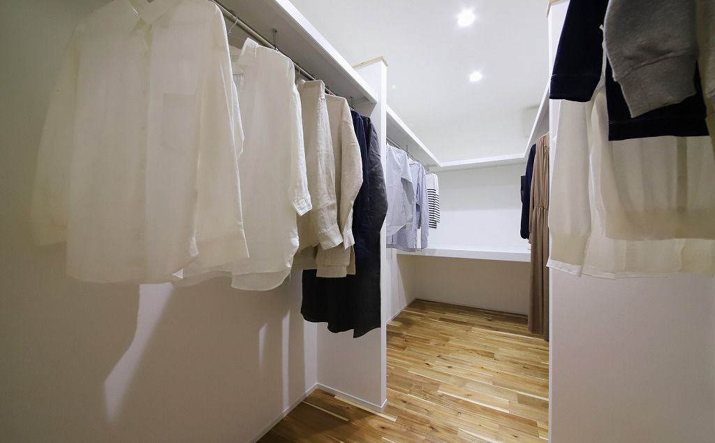 ハウスクラフト 【平屋×高天井×ガレージ×ランドリ－｜間取り有】友達とワイワイ寛げる仕掛け満載！憧れを詰め込んだ平屋の建築実例画像12