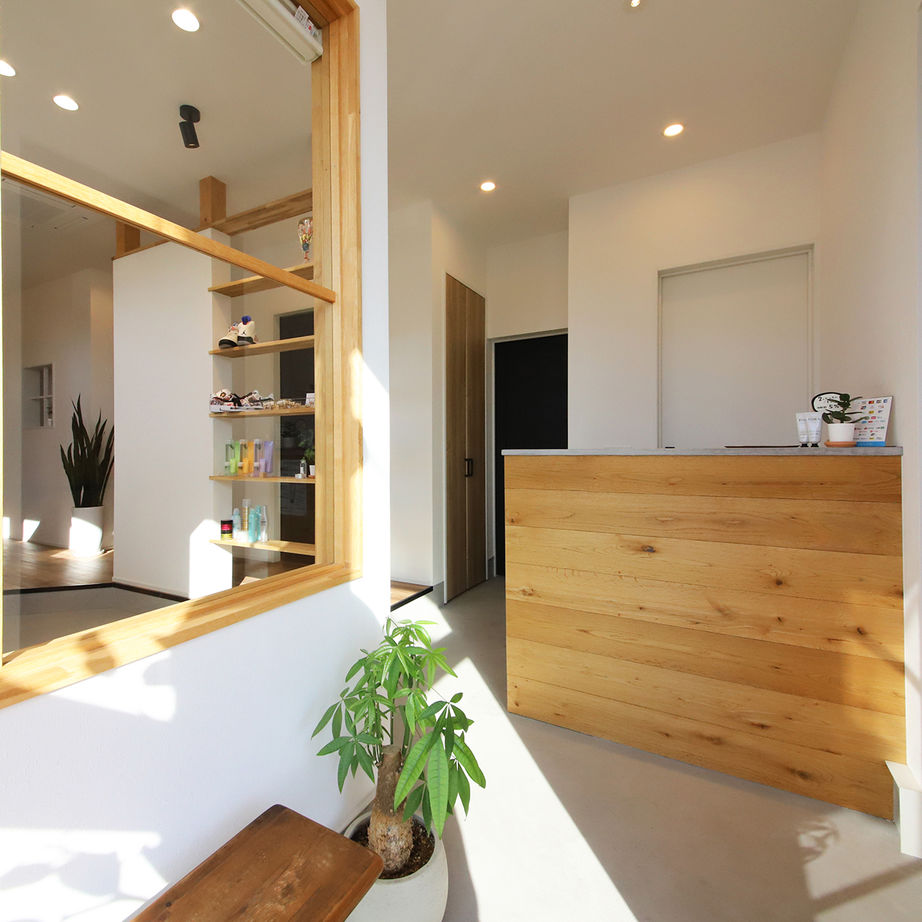 ハウスクラフト 【間取り図】結婚を機に建てたおしゃれな店舗併用住宅！通勤なしで時間節約→子育てなどゆとりのある生活にの建築実例画像3