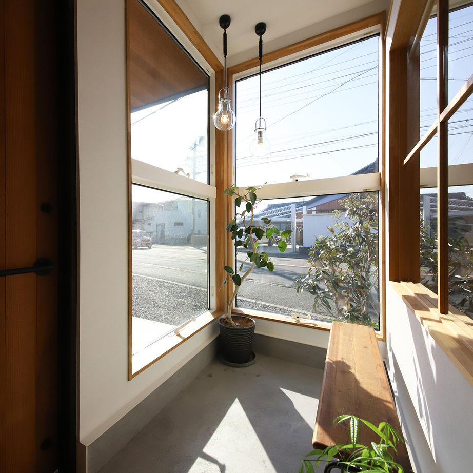 ハウスクラフト 【間取り図】結婚を機に建てたおしゃれな店舗併用住宅！通勤なしで時間節約→子育てなどゆとりのある生活にの建築実例画像4