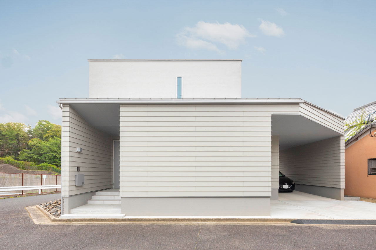 ハウスクラフト 【高断熱/ガレージ/2000万円台/間取り図】2方向に停めるガレージに脱帽。「住みやすくておしゃれ」が叶ったの建築実例画像1