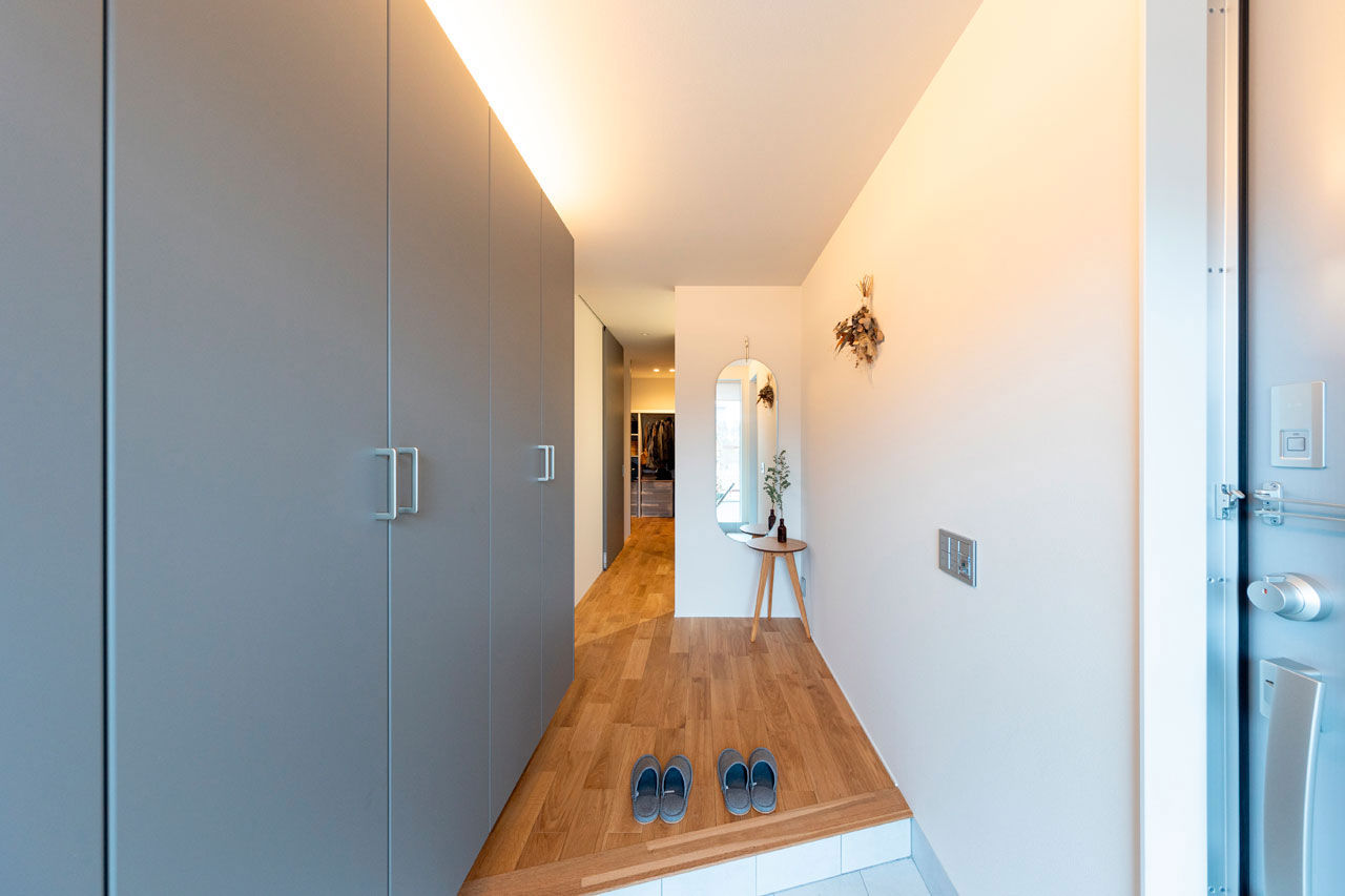 ハウスクラフト 【高断熱/ガレージ/2000万円台/間取り図】2方向に停めるガレージに脱帽。「住みやすくておしゃれ」が叶ったの建築実例画像6