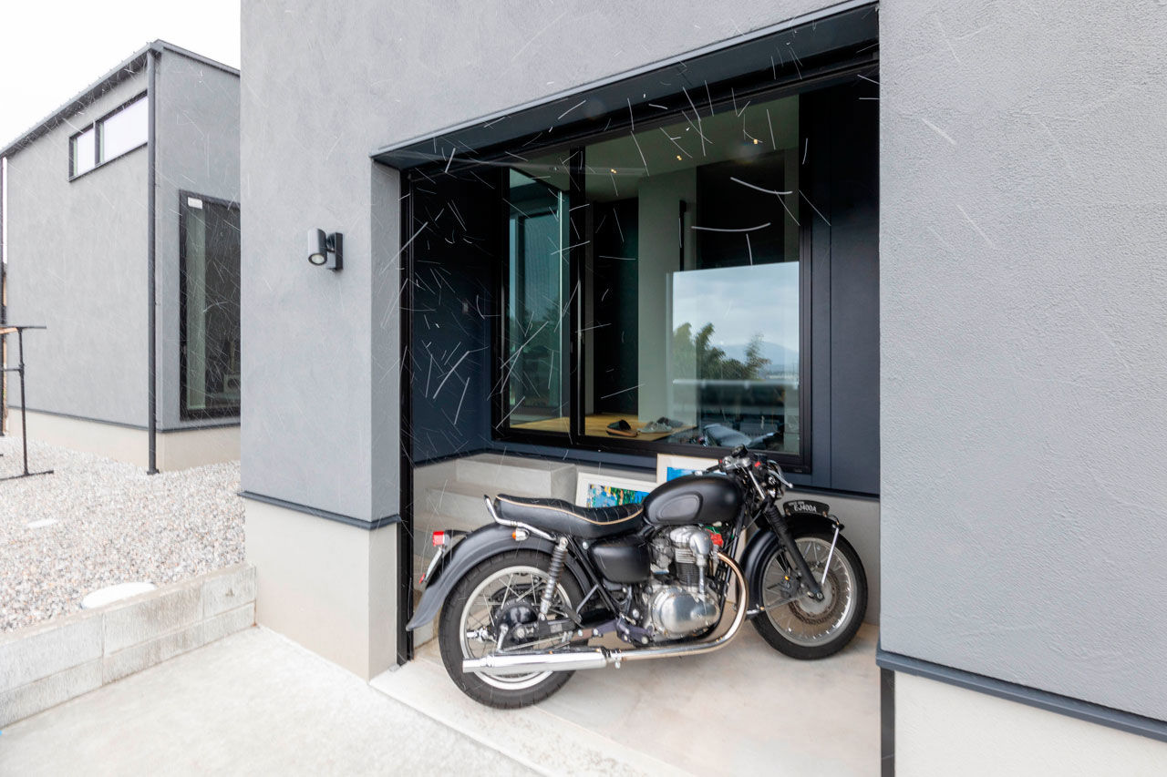 ハウスクラフト 【平屋/29坪/2000万円台/中庭/間取り図】３つの趣味空間にときめく平屋。高性能と窓の工夫で光熱費もダウンの建築実例画像3