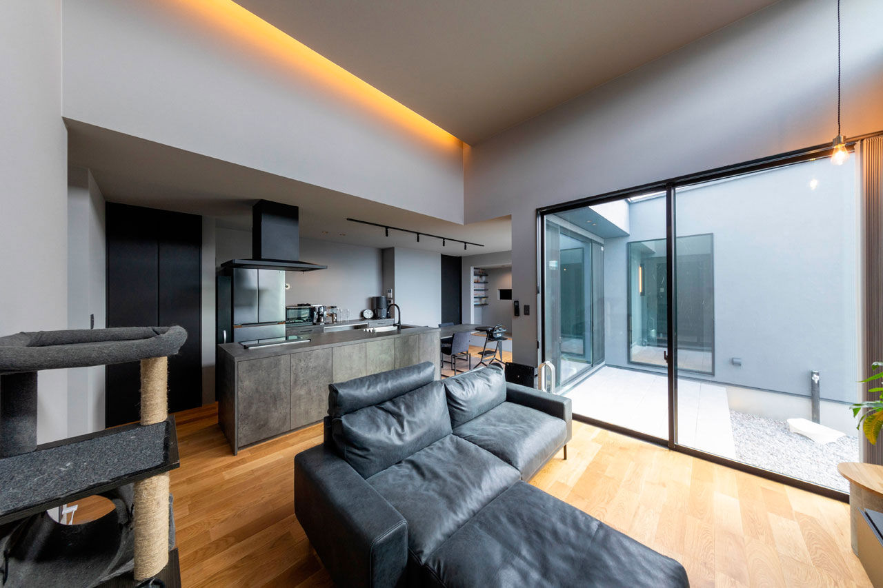 ハウスクラフト 【平屋/29坪/2000万円台/中庭/間取り図】３つの趣味空間にときめく平屋。高性能と窓の工夫で光熱費もダウンの建築実例画像6