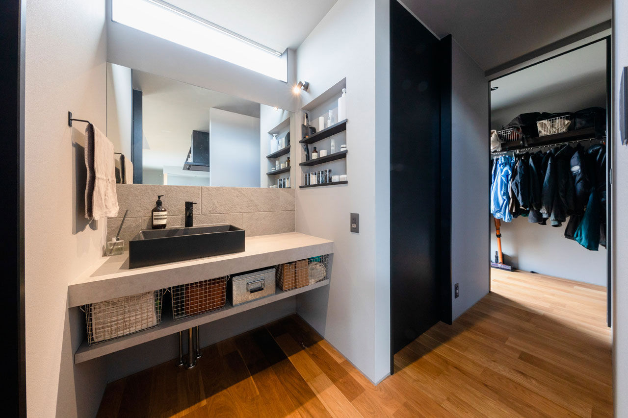 ハウスクラフト 【平屋/29坪/2000万円台/中庭/間取り図】３つの趣味空間にときめく平屋。高性能と窓の工夫で光熱費もダウンの建築実例画像7