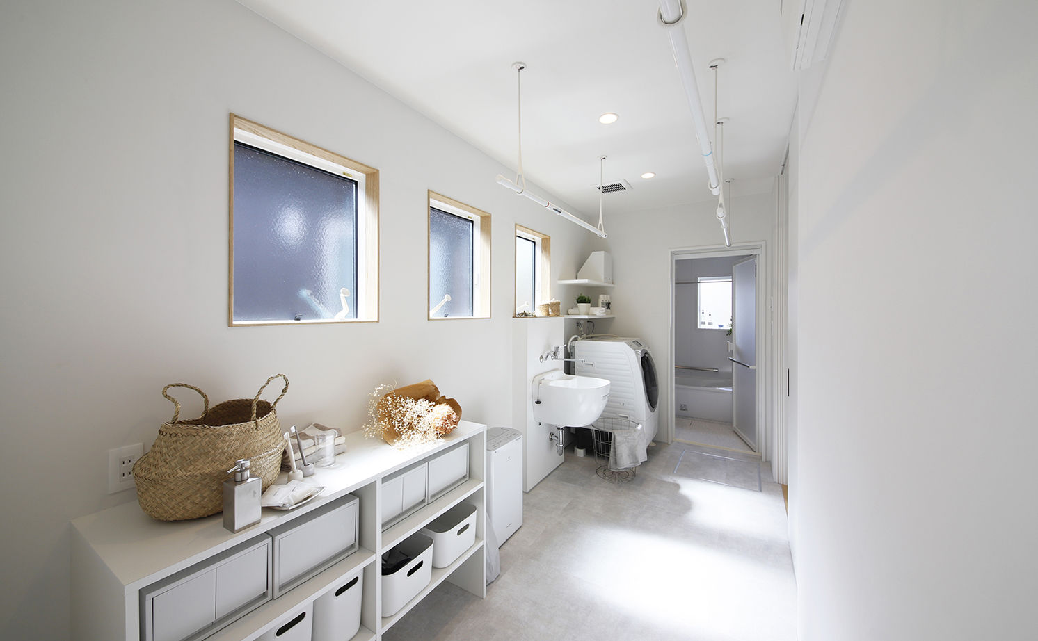 ハウスクラフト 【平屋／間取り図】暮らしやすさとデザイン性、２つを兼ね備えた平屋の建築実例画像4