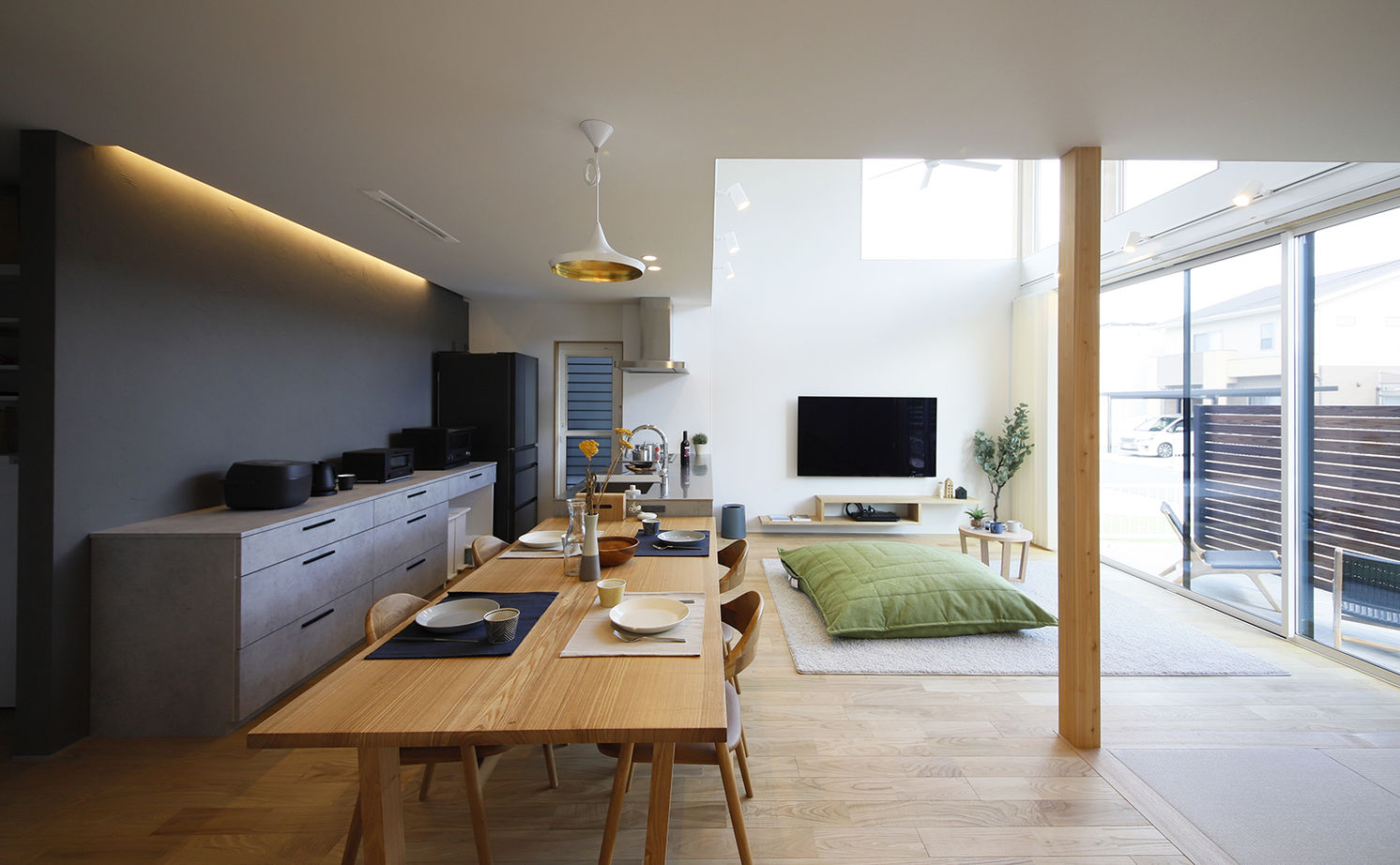 ハウスクラフト 【平屋／間取り図】暮らしやすさとデザイン性、２つを兼ね備えた平屋の建築実例画像5