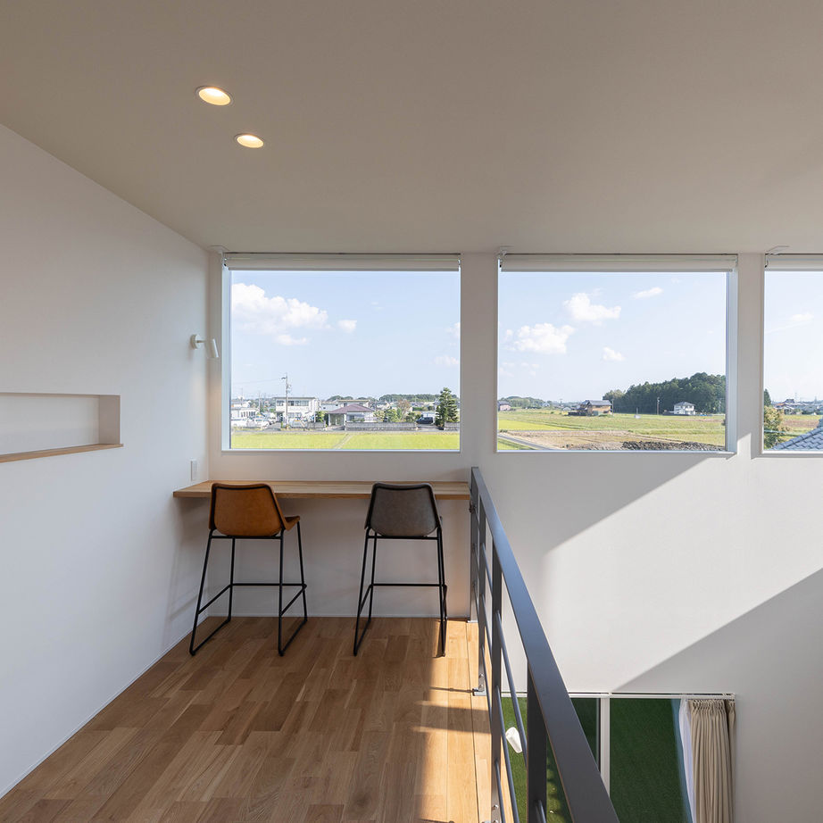 ハウスクラフト 【3000万円台／40坪／間取り】玄関から庭までつながる土間リビング＆薪ストーブがある家の建築実例画像3