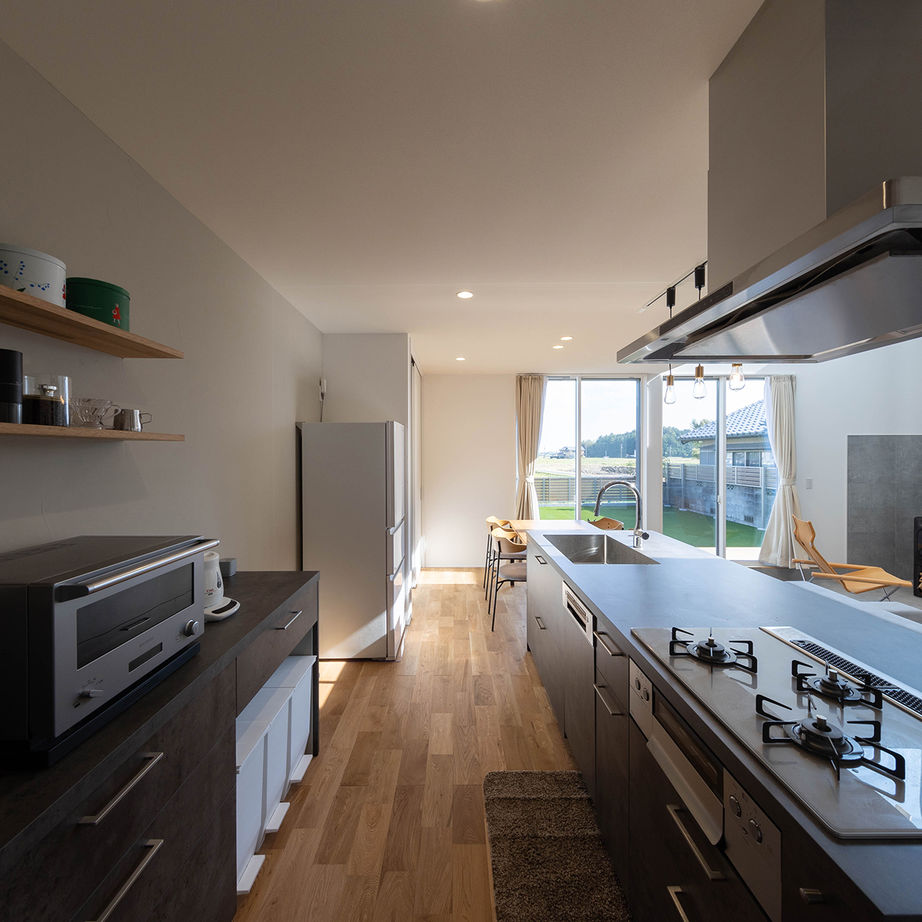 ハウスクラフト 【3000万円台／40坪／間取り】玄関から庭までつながる土間リビング＆薪ストーブがある家の建築実例画像5