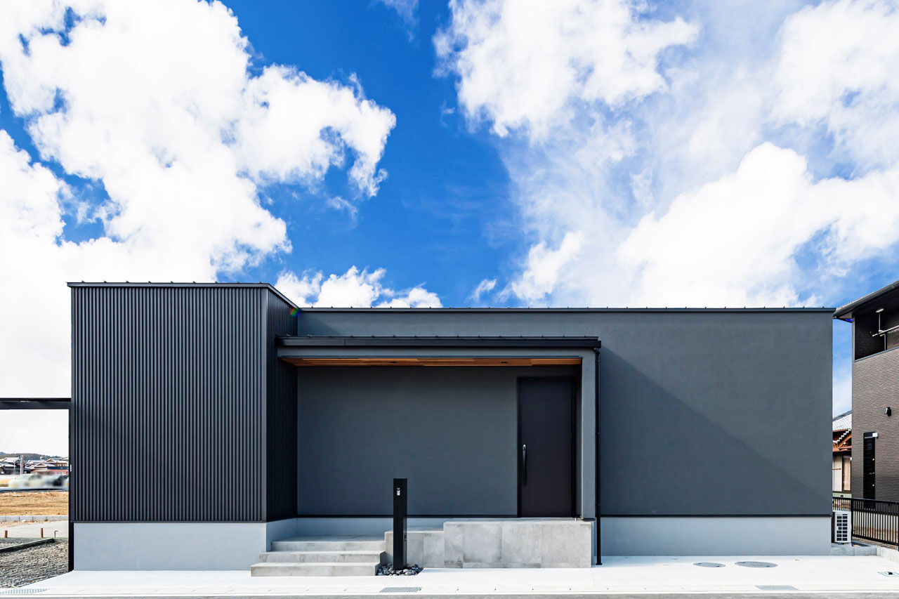 ハウスクラフト 【平屋/タタミコーナー/29坪】ゆとりに満ちたLDKとたっぷり収納、回遊動線が叶った、機能美あふれる平屋の建築実例画像1