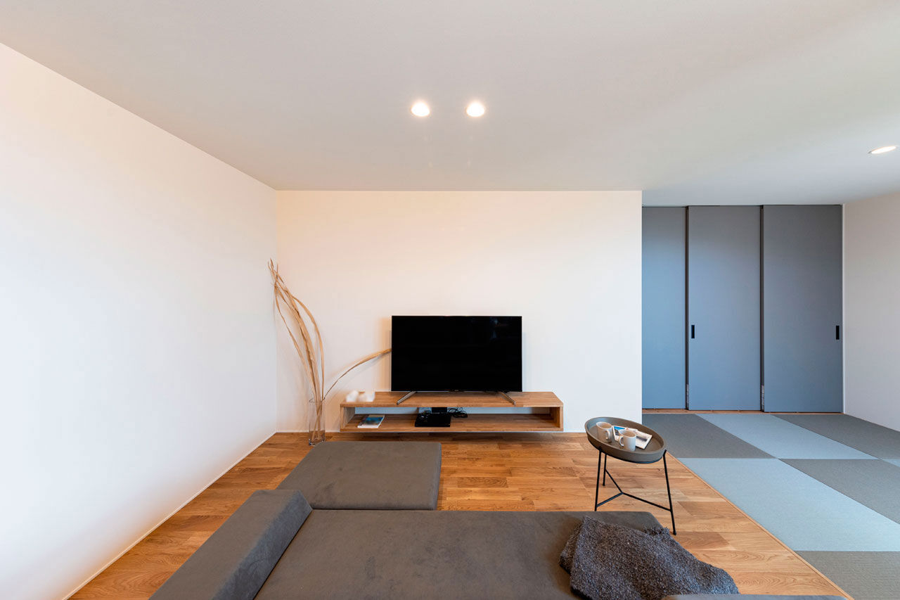 ハウスクラフト 【平屋/タタミコーナー/29坪】ゆとりに満ちたLDKとたっぷり収納、回遊動線が叶った、機能美あふれる平屋の建築実例画像4