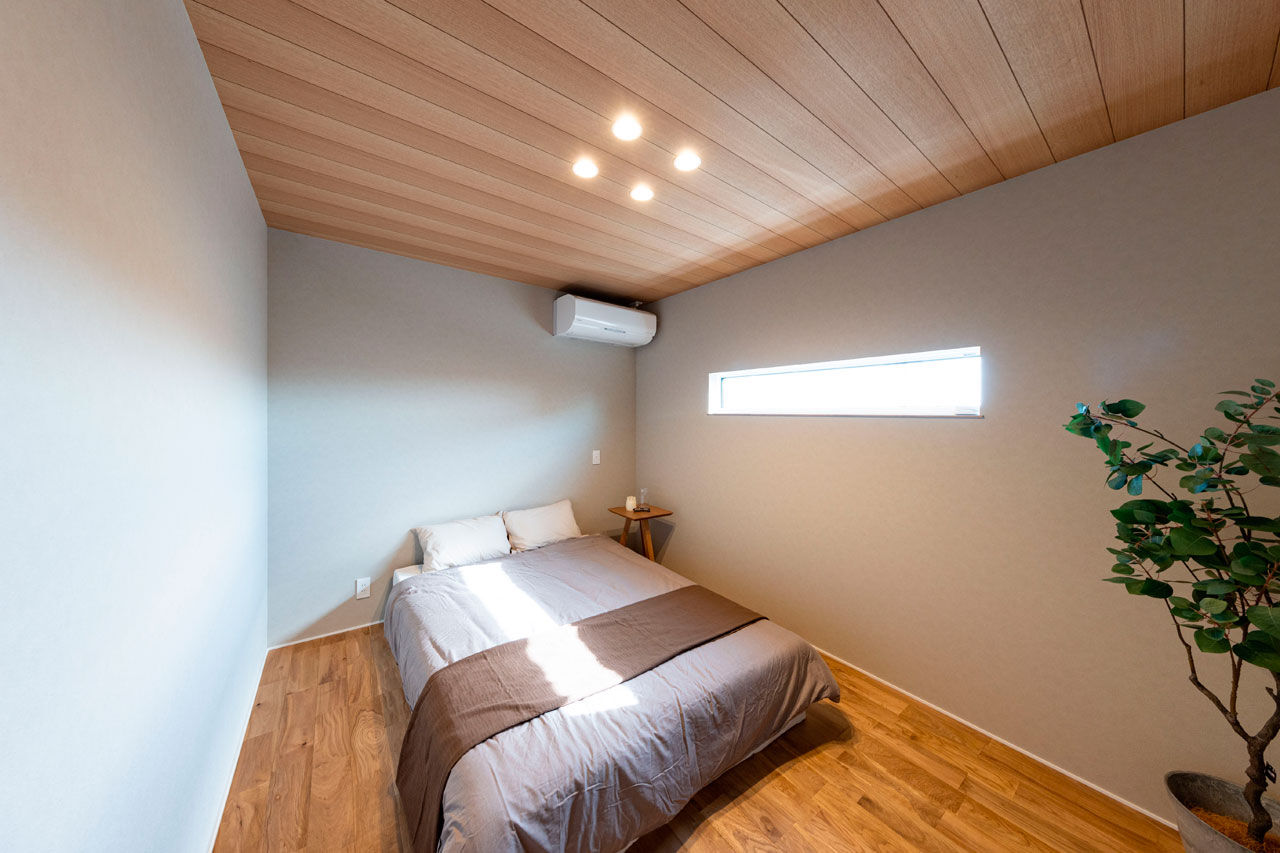 ハウスクラフト 【吹抜け/ランドリー/31坪】シンプルを極めてすっきり心地よく。白・木・グレーの好バランスを楽しむ家の建築実例画像9