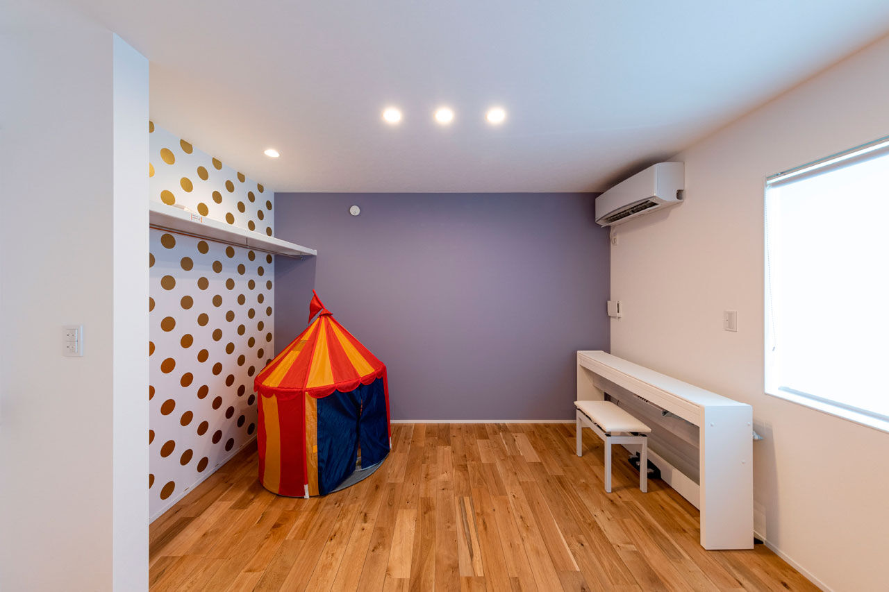 ハウスクラフト 【モダン/吹抜け/41坪】２つのリビングとバルコニーで旅先のような上質を堪能。ラグジュアリーな白の邸宅の建築実例画像10