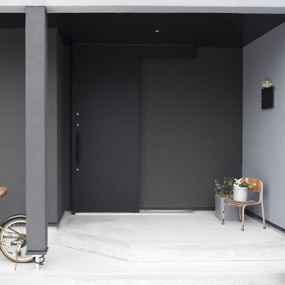 ハウスクラフト 【大人カッコいい×露天風呂気分の浴室】クールな“家っぽくない家”の中は…雑貨が似合うナチュラルな空間の建築実例画像2