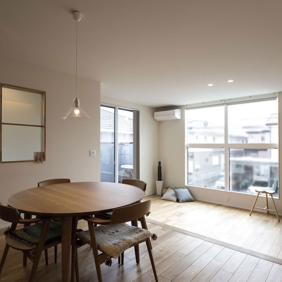 ハウスクラフト 【大人カッコいい×露天風呂気分の浴室】クールな“家っぽくない家”の中は…雑貨が似合うナチュラルな空間の建築実例画像4