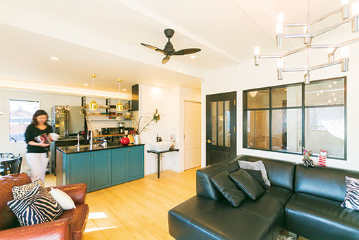 リバティーホーム ココチヨイ家 【福岡県／3LDK+ビルトインガレージ付／3階建て】アイシネン断熱で快適さを実感　自由に楽しく家づくりの建築実例画像1