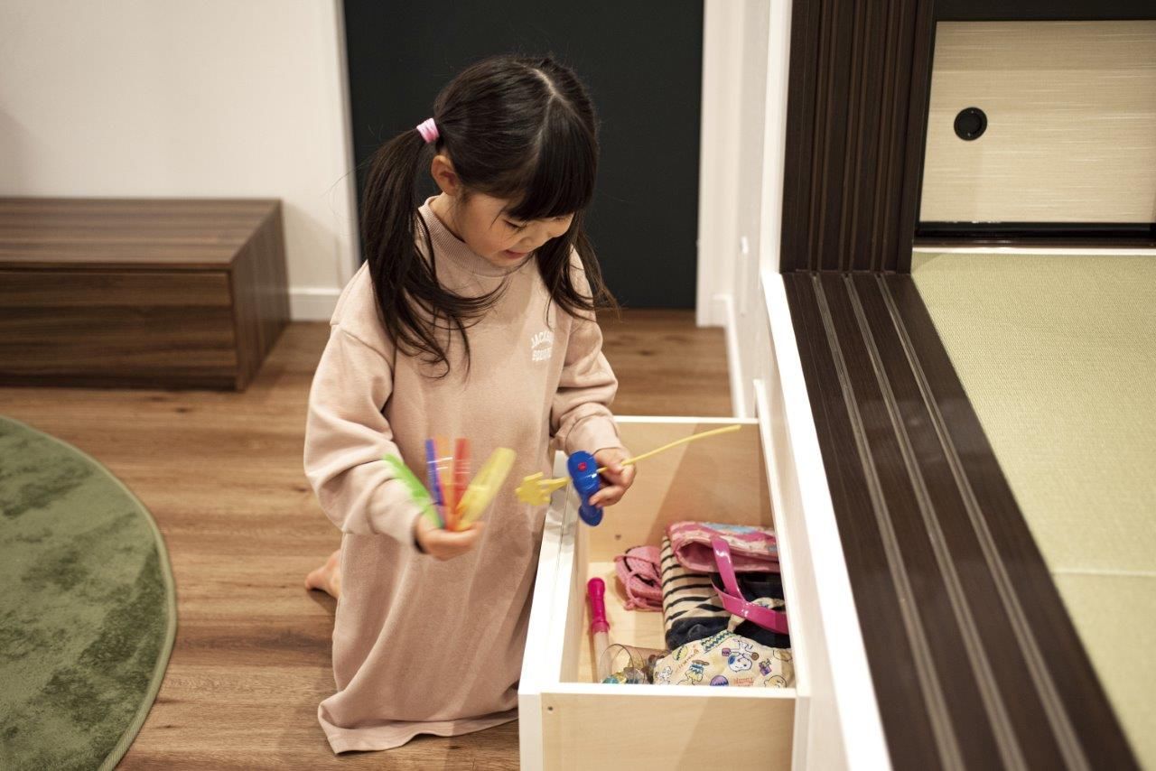 リバティーホーム ココチヨイ家 モダンなハイデザイン、流れる木目天井に癒しを感じる。の建築実例画像5